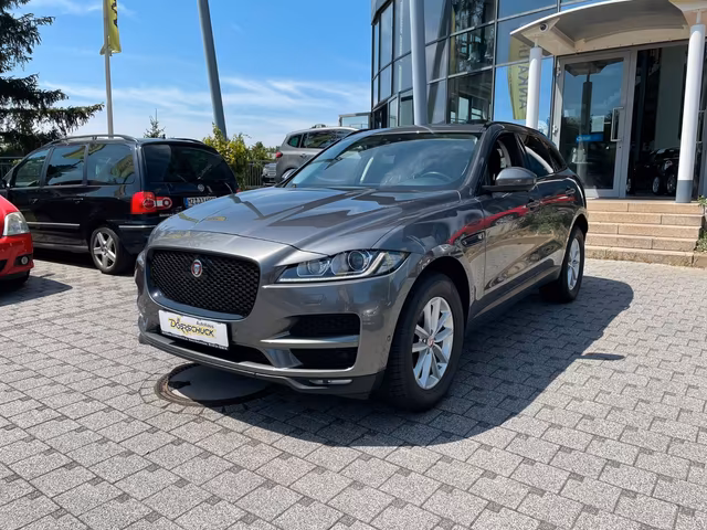 Jaguar F-PACE D300 Portfolio AWD Black Pack ACC - Ansicht 1 von 1. Gebrauchtwagen Detailaufnahme bei Autohaus Dörrschuck Mainz.