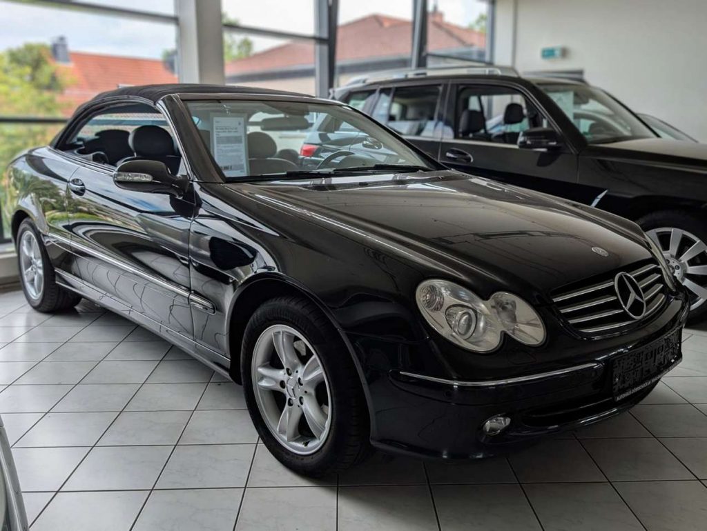 Mercedes-Benz CLK 320  Cabrio AHK. Sitzh. Leder. PDC