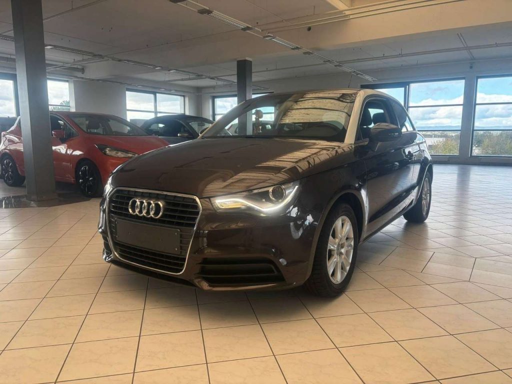 Audi A1  attraction Navi. PDC. Bi-Xenon. Klimaaut.