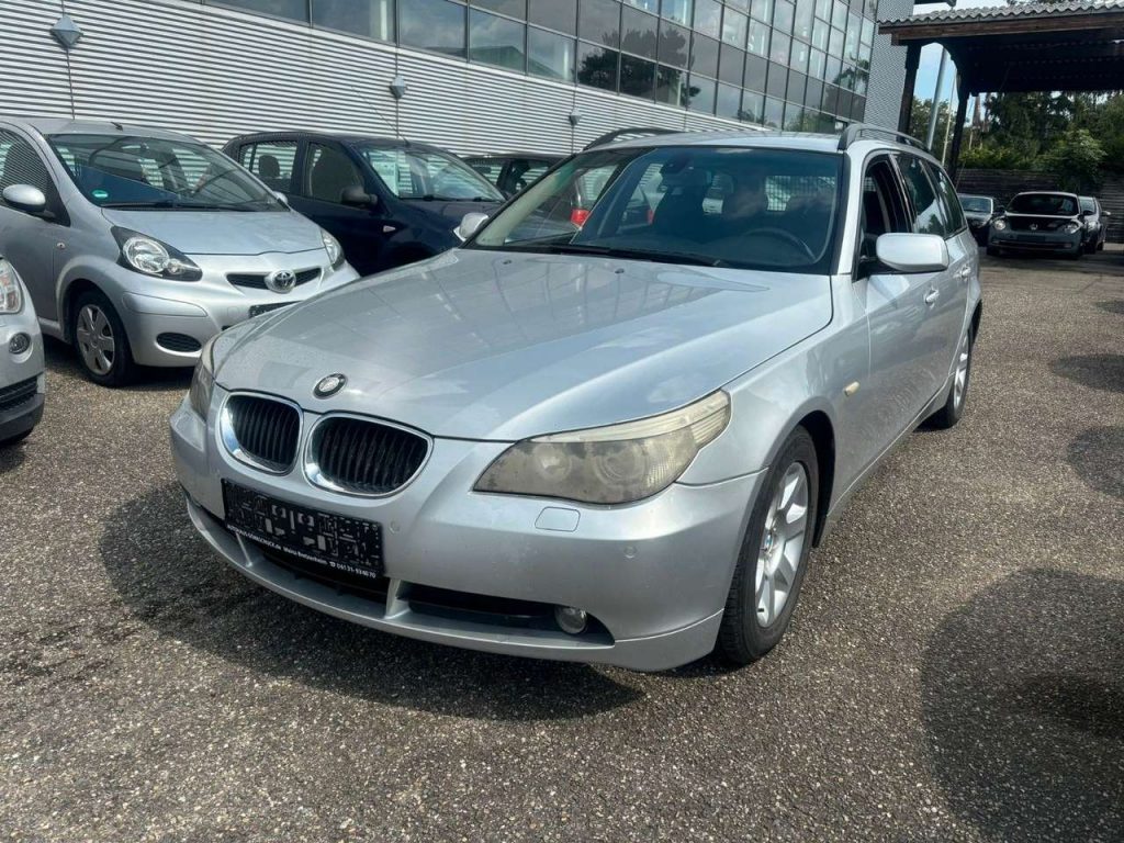 BMW 523  i Touring Xenon. Sitzh. Becherhalter