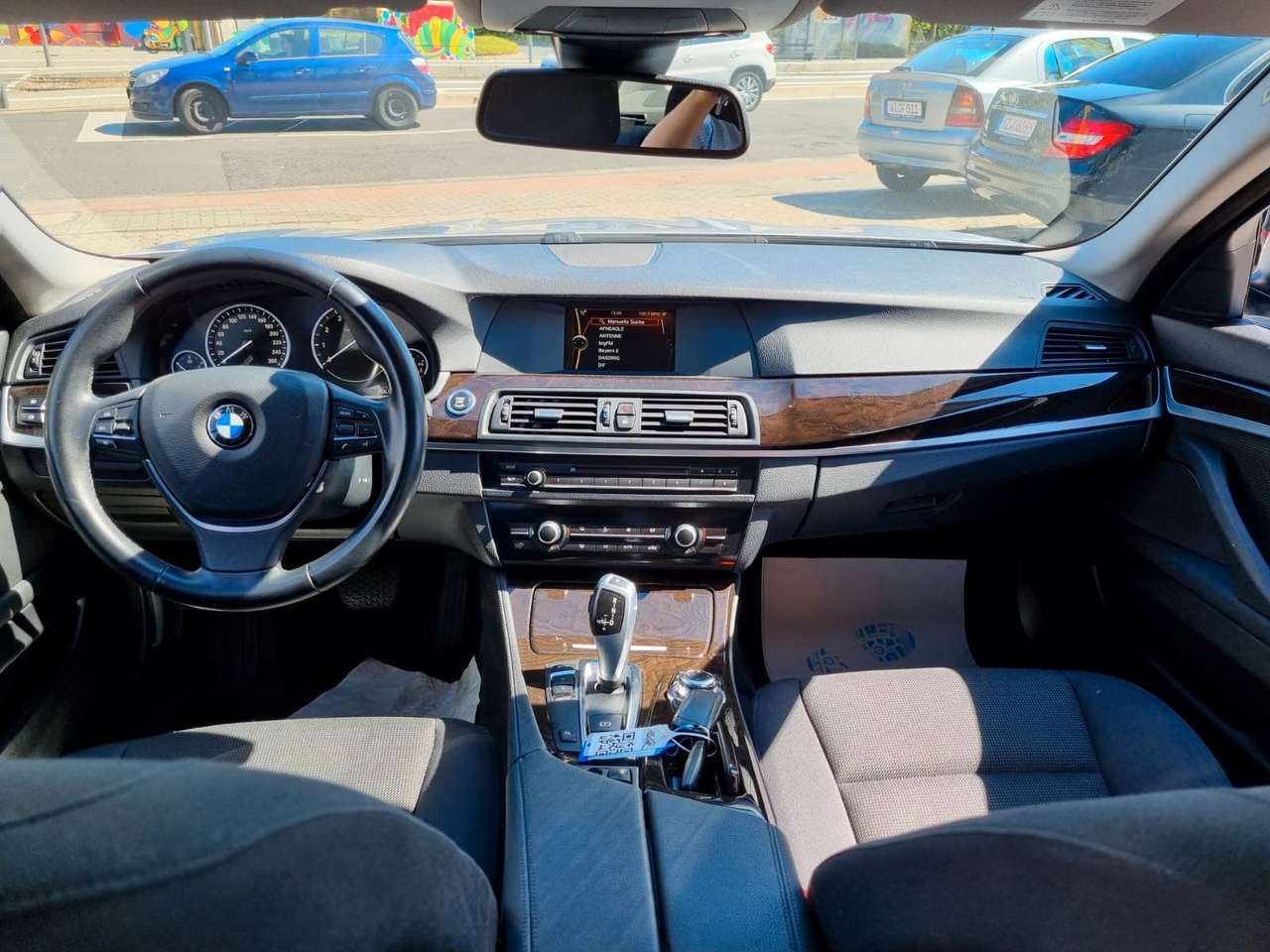 BMW 530  i Lim. Aut. Navi BI-Xenon Head-Up Sithz. Temp