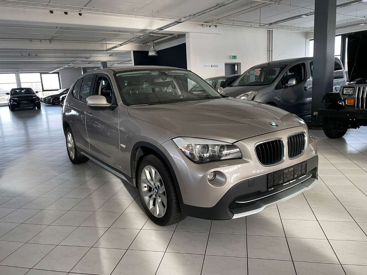 BMW X1  xDrive 18d Xenon. Klima. PDC.