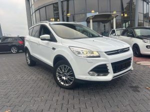 Ford Kuga  Titanium Navi. Xenon. RFK. Allrad. 1 Hand.