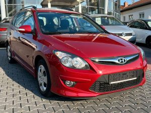 Hyundai i30  cw FIFA WM Edition Sitzh. Klimaaut. TÜV NEU