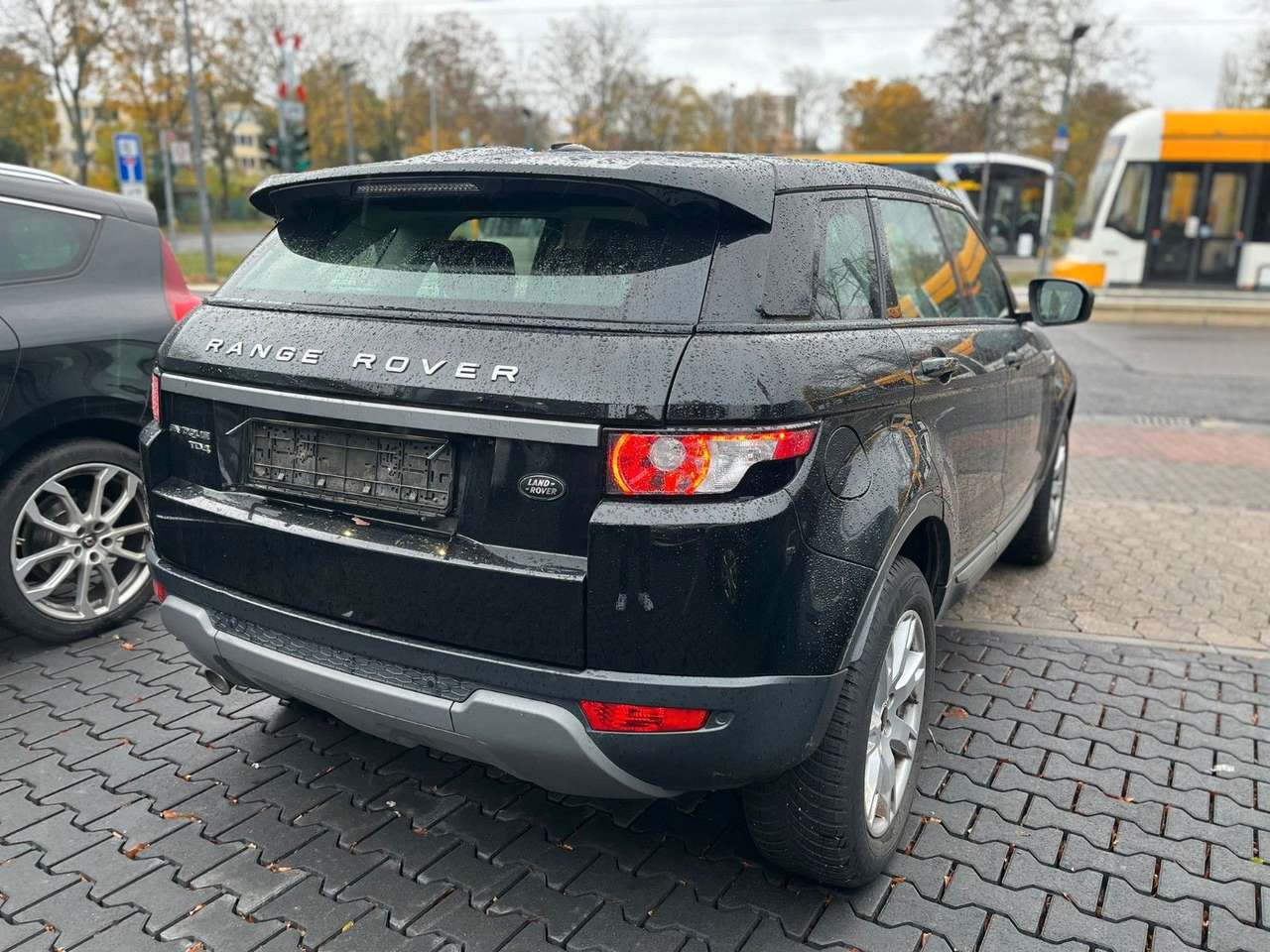 Land Rover Range Rover Evoque  RR Evoque Pure Automatik Bi-Xenon Navi Leder PDC