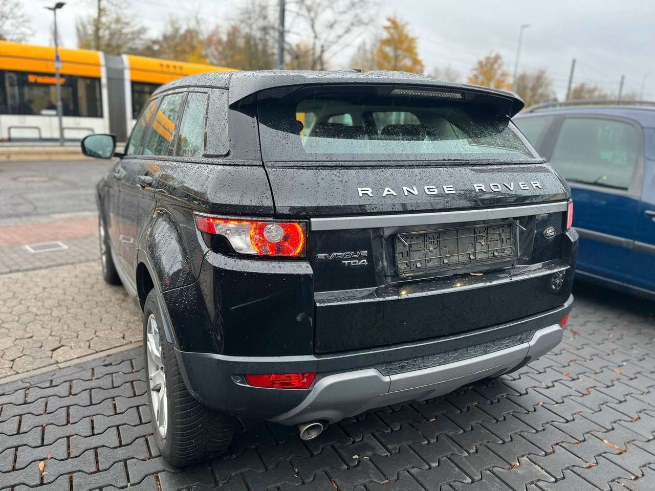 Land Rover Range Rover Evoque  RR Evoque Pure Automatik Bi-Xenon Navi Leder PDC