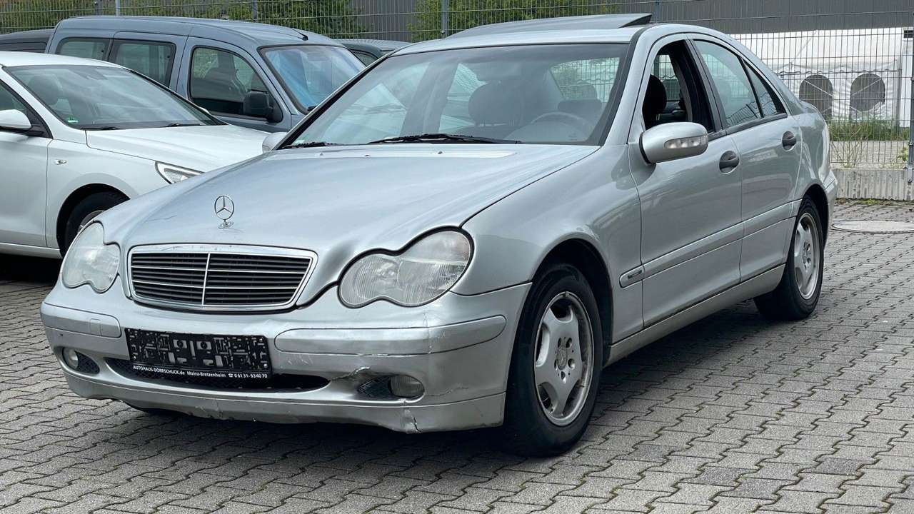 Mercedes-Benz C 180  CLASSIC Automatik Klima TÜV NEU