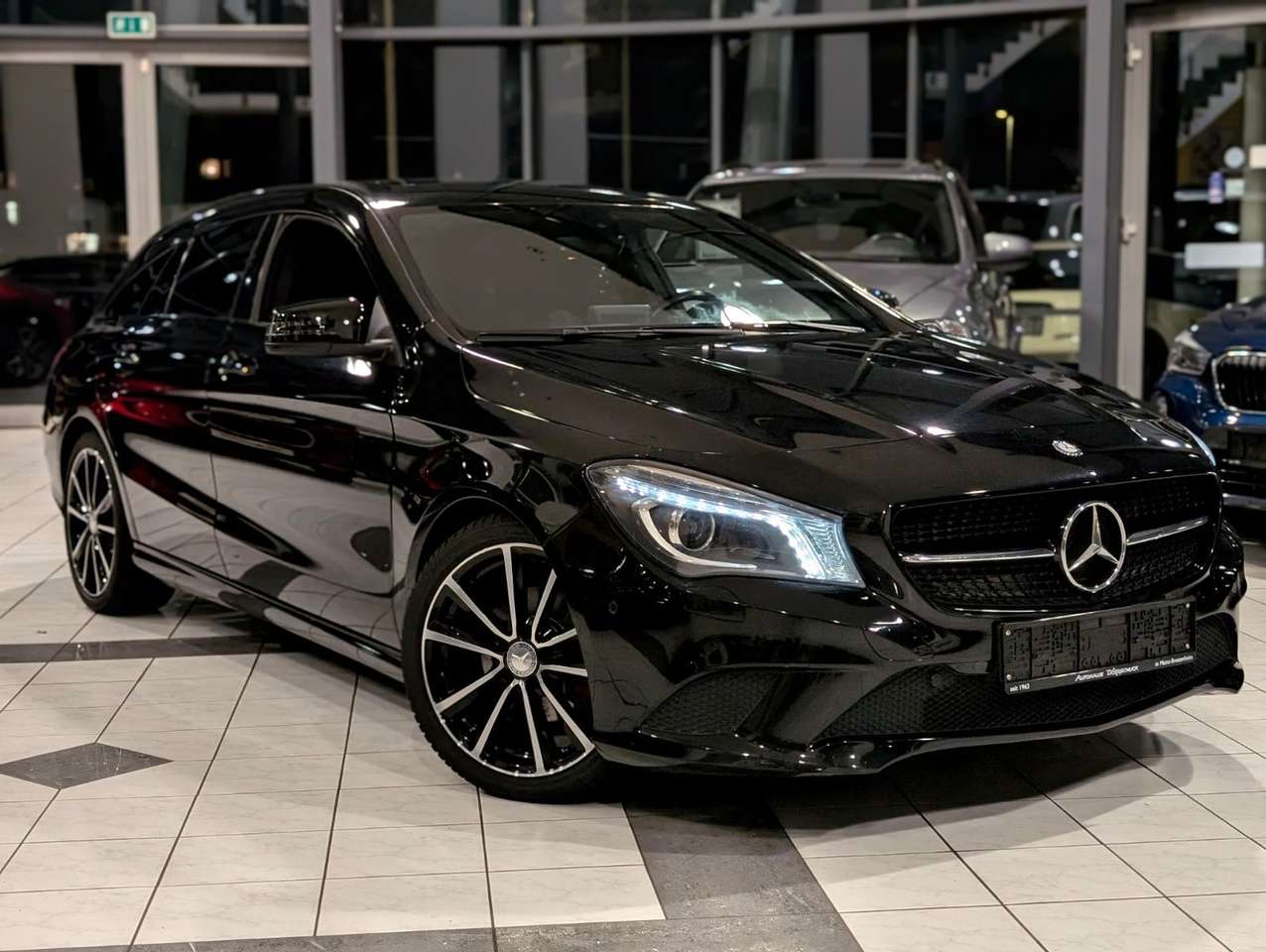 Mercedes-Benz CLA 180  SB 7G Aut.Bi-Xenon.NAVI.NIGHT.RFK.ALU18″