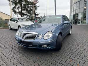 Mercedes-Benz E 280  PDC. Klimaaut. WENIG KM