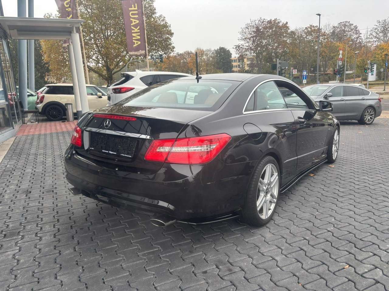 Mercedes-Benz E 350  E350 AMG Coupe Leder ILS Automatik TOP ZUSTAND