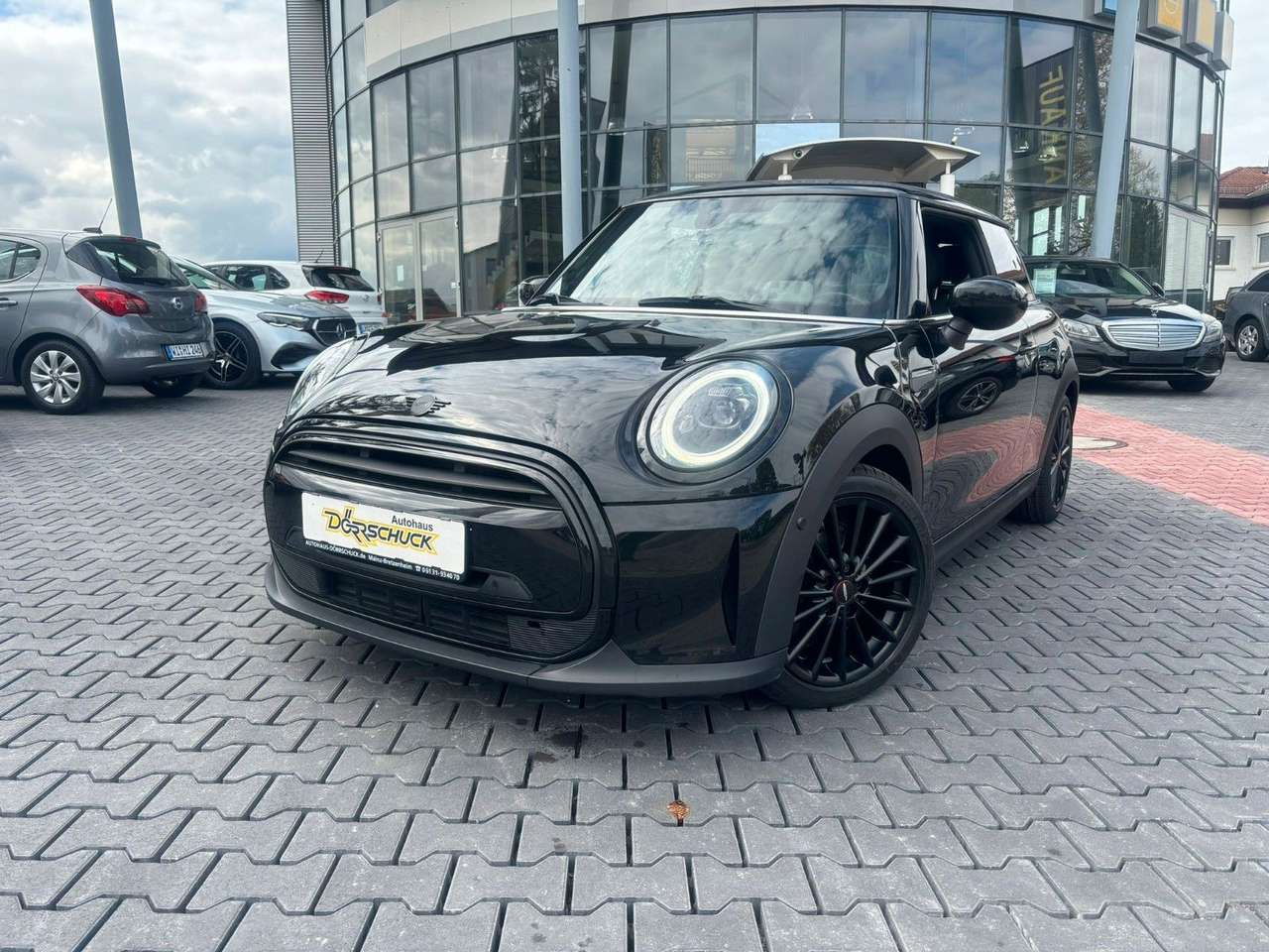 MINI One  One Classic Trim 3-trg. 1 Hand. LED. Navi. BT