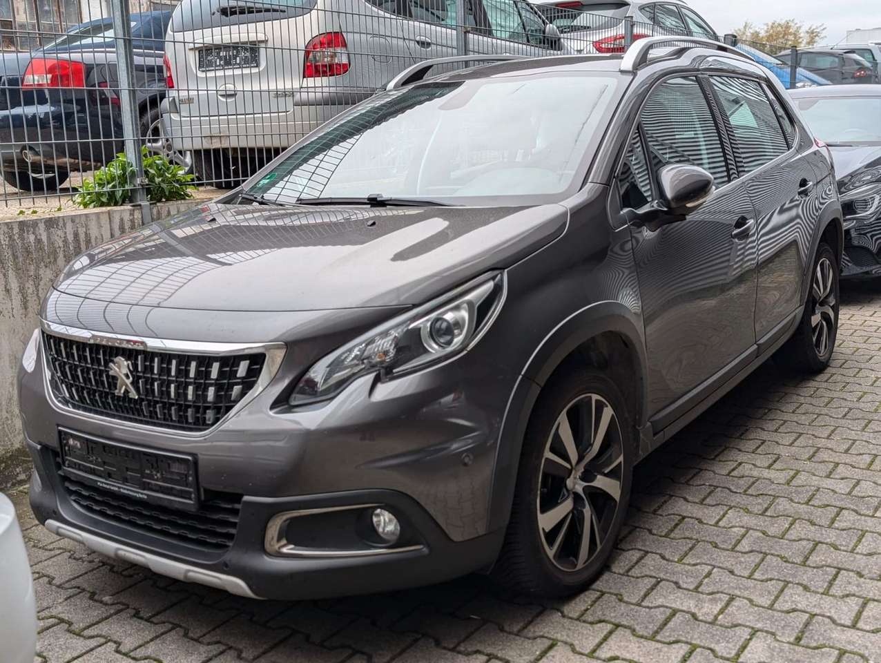 Peugeot 2008  Allure Automatik RFK PDC Sitzheizung