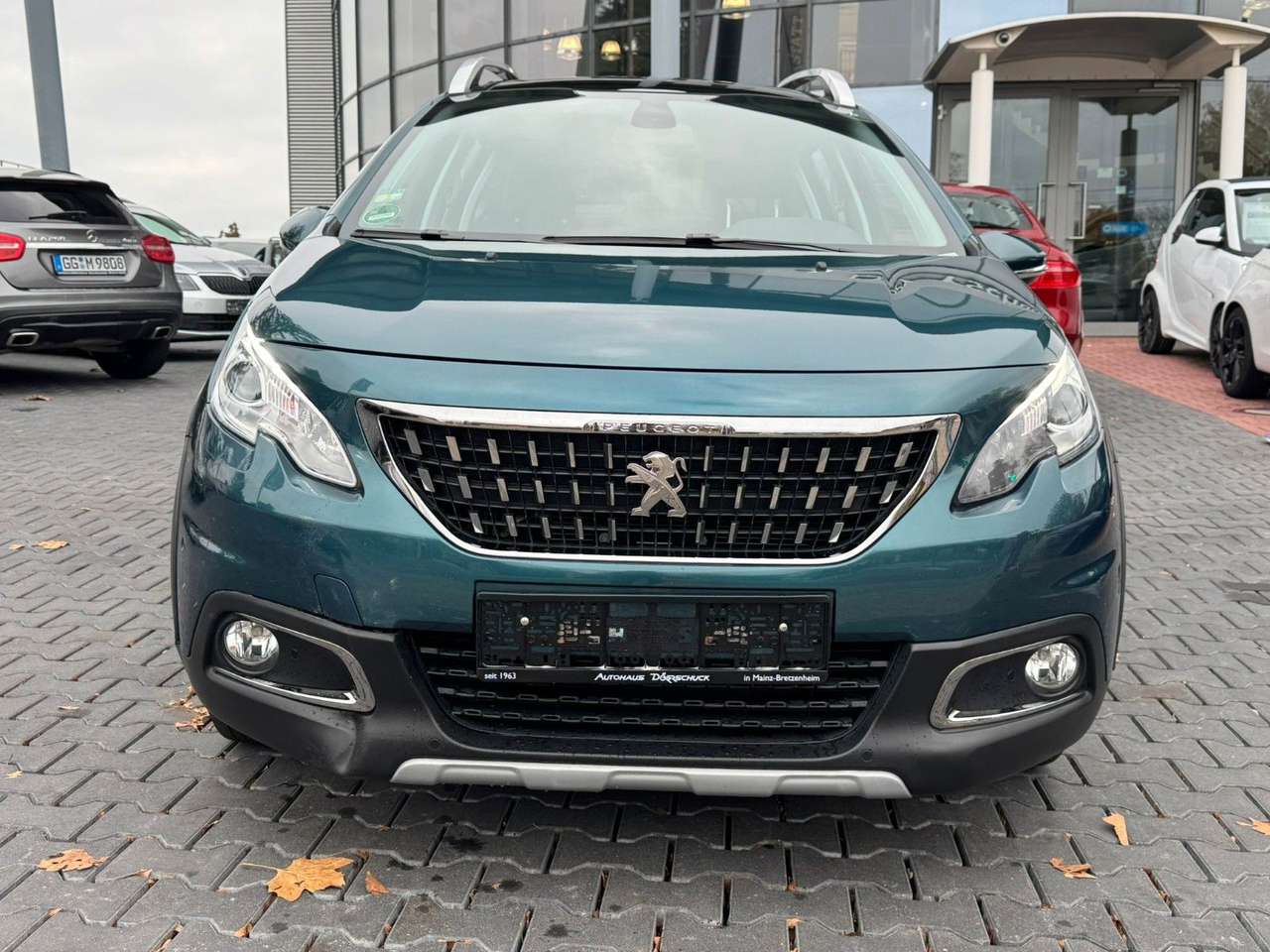 Peugeot 2008  Allure Pano. RFK. Klimaaut. BT.