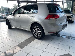 Volkswagen Golf  VII Lim. Allstar BMT Aut. Navi.1 Hand.