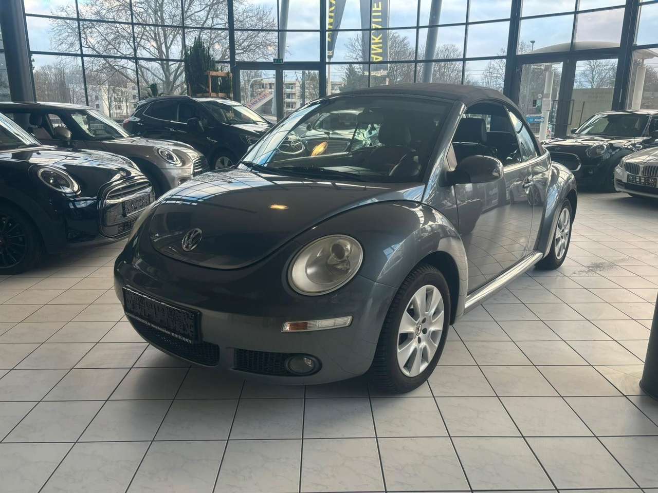 Volkswagen New Beetle  Cabriolet 1.6 PDC. Klima. Sitzh