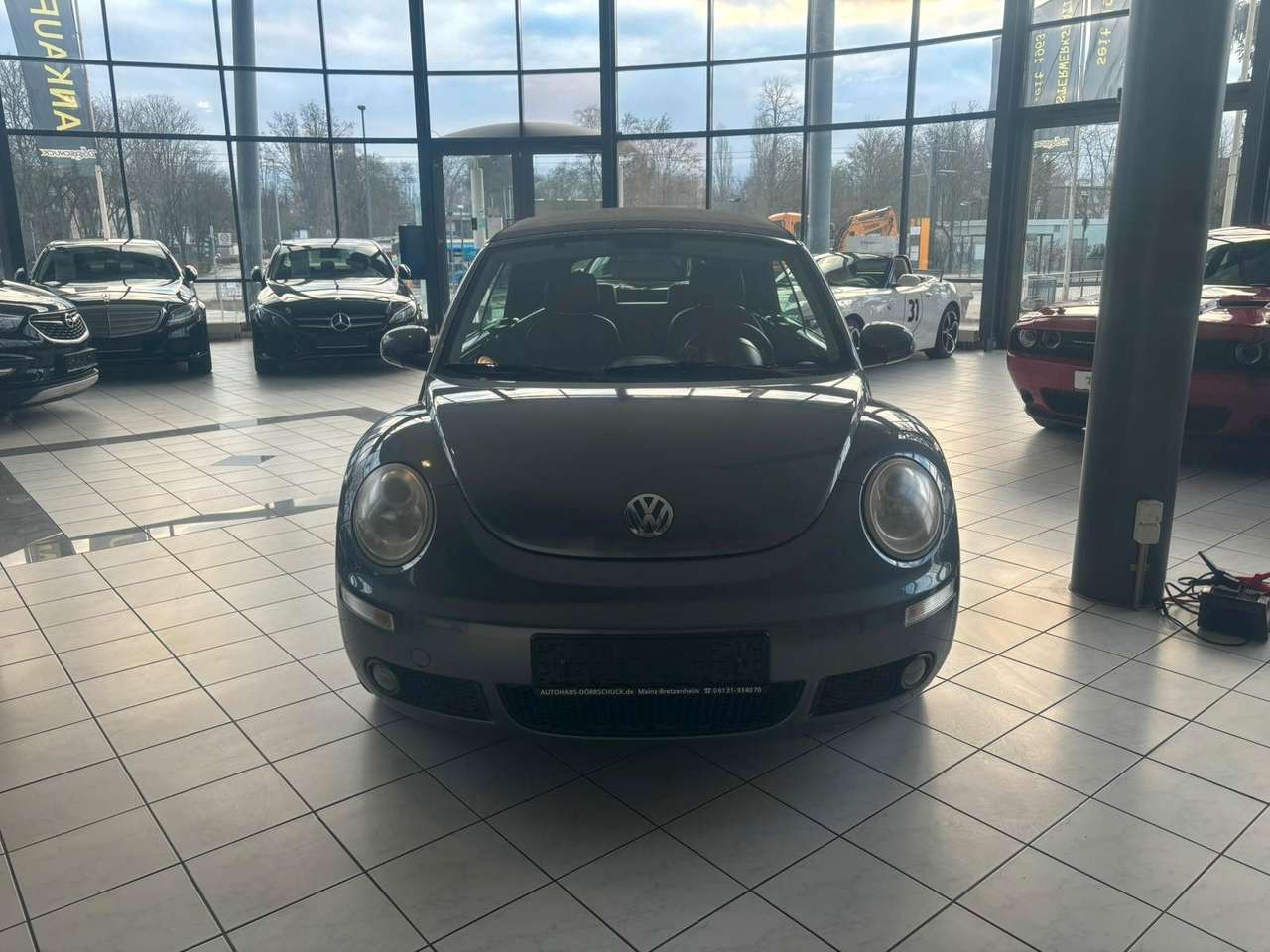 Volkswagen New Beetle  Cabriolet 1.6 PDC. Klima. Sitzh