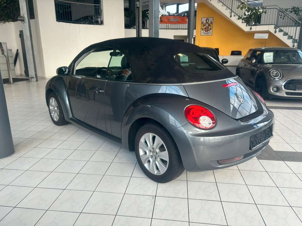 Volkswagen New Beetle  Cabriolet 1.6 PDC. Klima. Sitzh