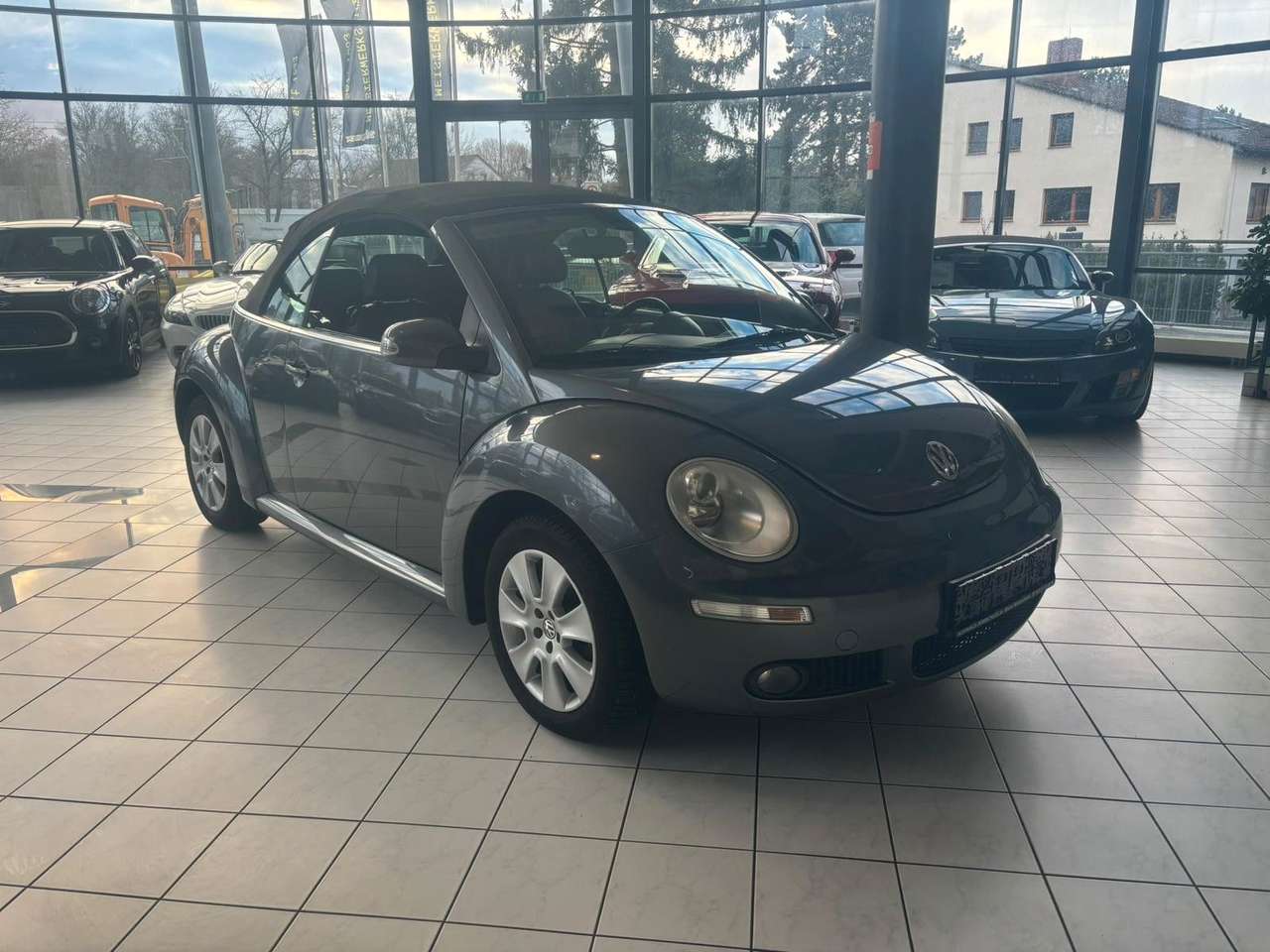 Volkswagen New Beetle  Cabriolet 1.6 PDC. Klima. Sitzh