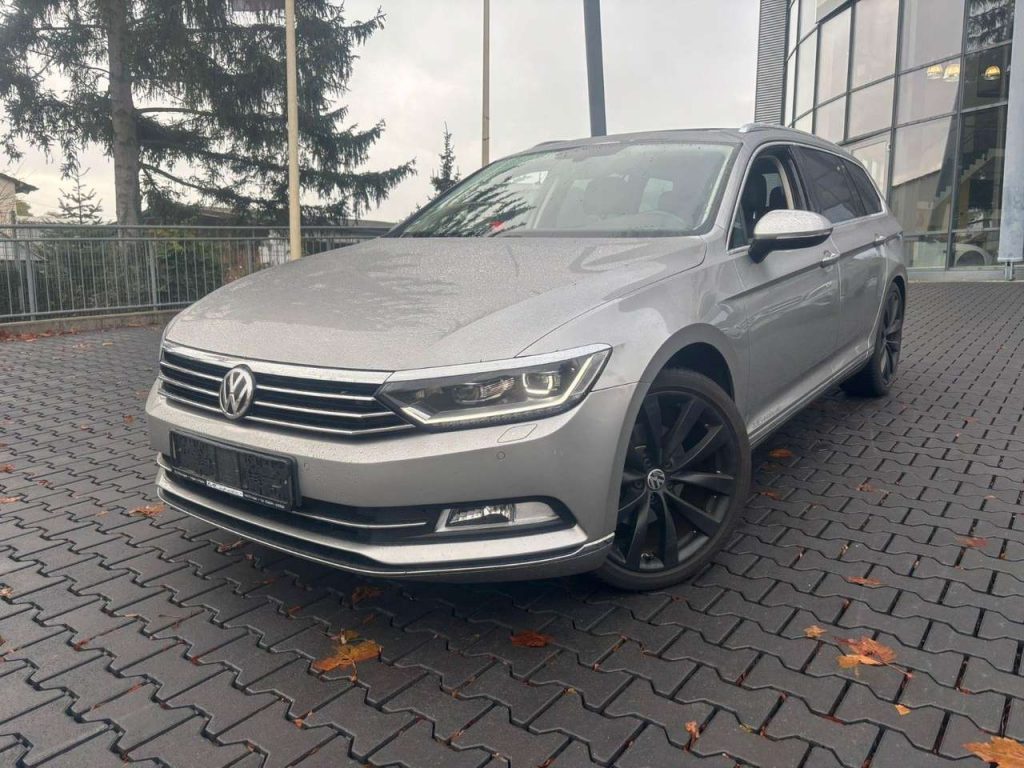 Volkswagen Passat Variant  Highline Sitzh. Schiebedach. AHK