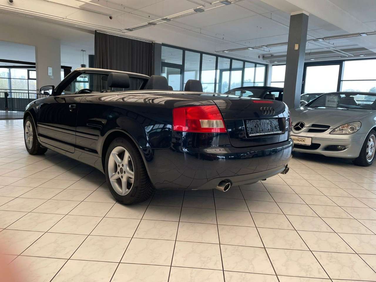 Audi A4  Cabriolet 2.4 Sitzh. Klimaaut. Leder.