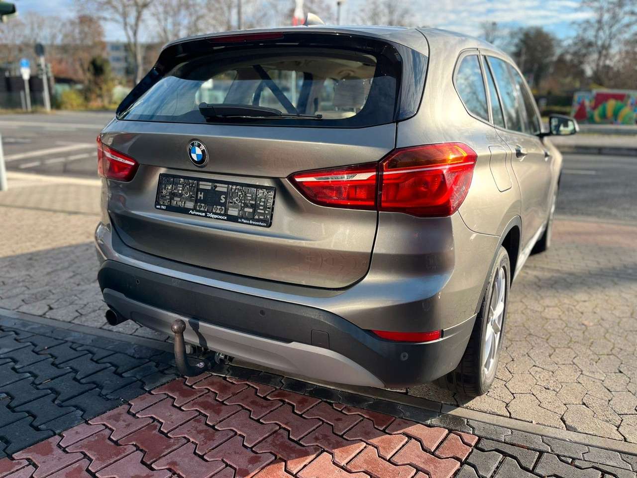 BMW X1  sDrive 18 d Advantage Sitzh. Navi. Panorama