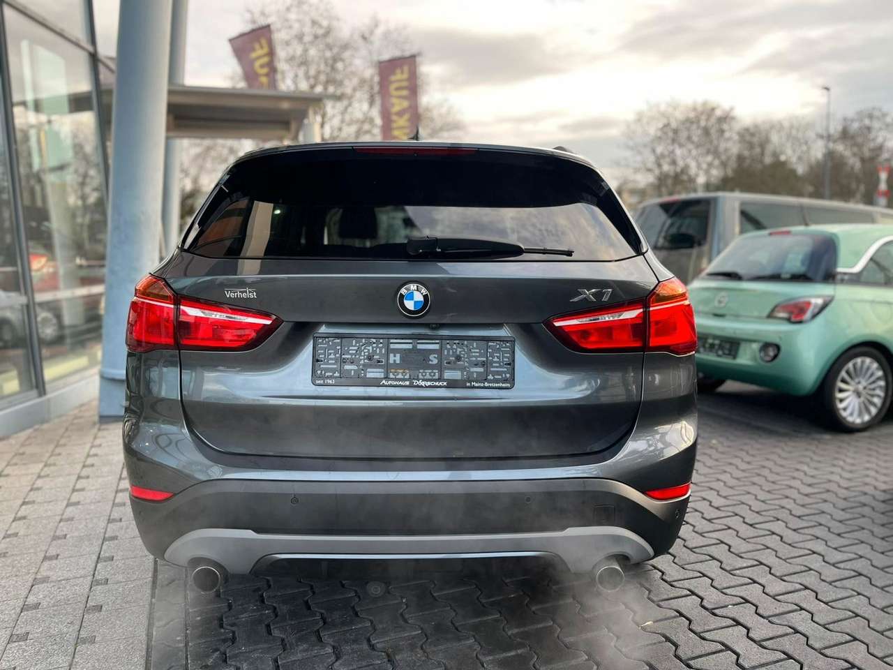 BMW X1  xDrive 20 i Sport Line AHK Kamera