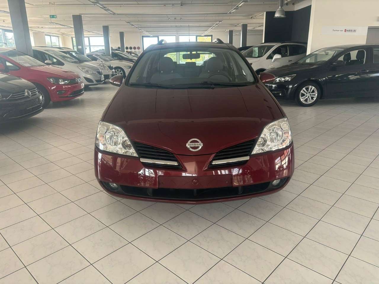 Nissan Primera  Visia