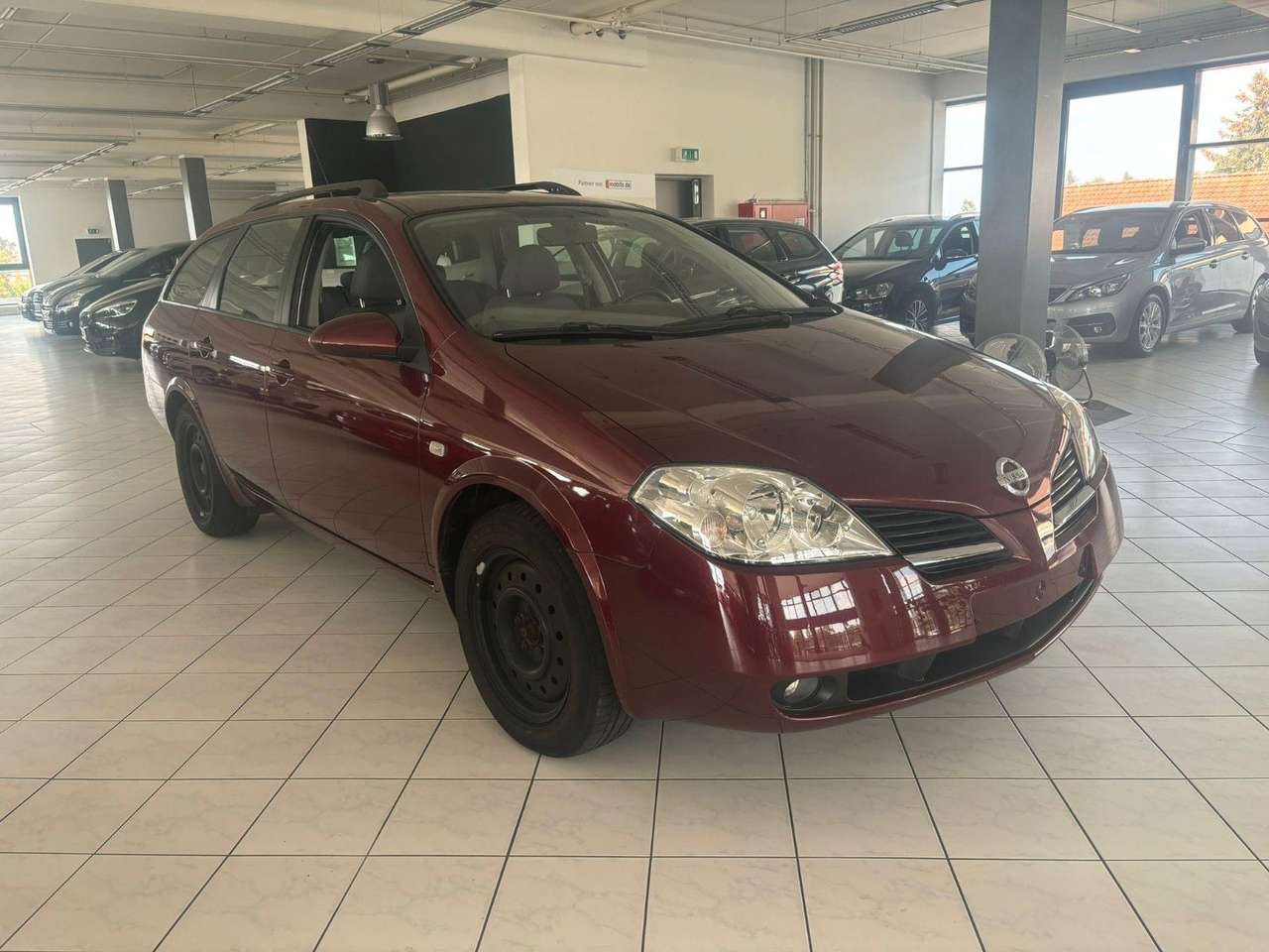 Nissan Primera  Visia