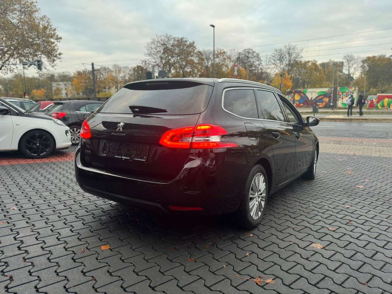 Peugeot 308  Allure Business Automatik PDC SpurHalteAs