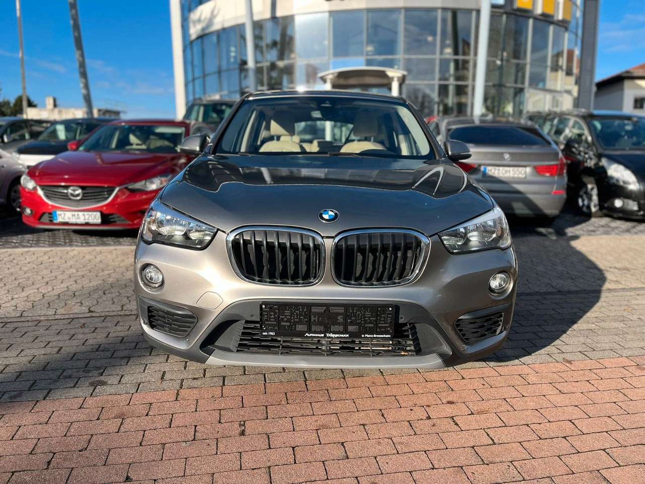 BMW X1  sDrive 18 d Advantage Sitzh. Navi. Panorama