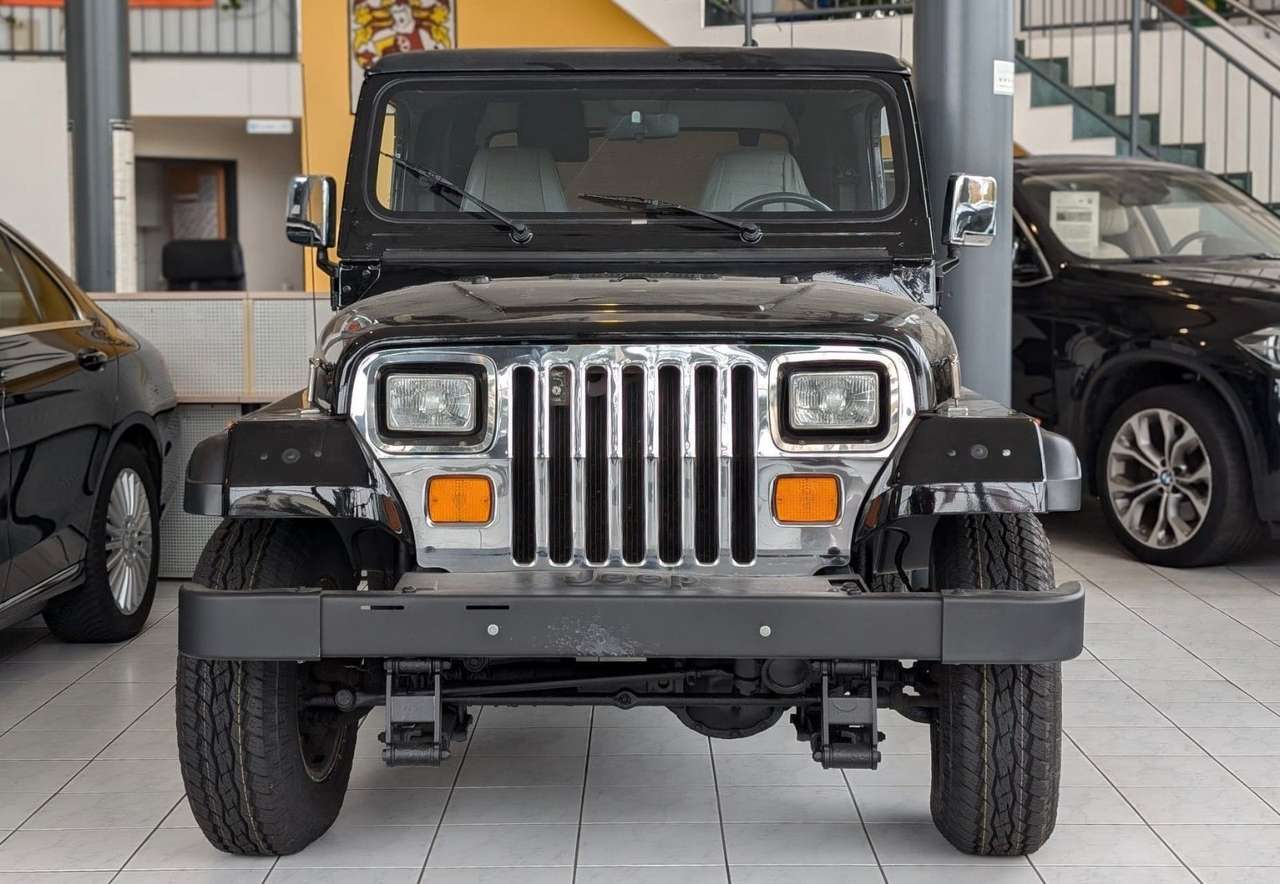 Jeep Wrangler  2.5. AHK. Allradantrieb HARDTOP