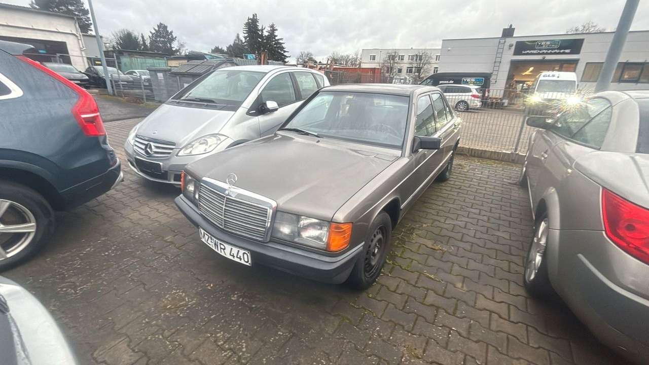 Mercedes-Benz 190  Schiebedach 3. Hand Historie