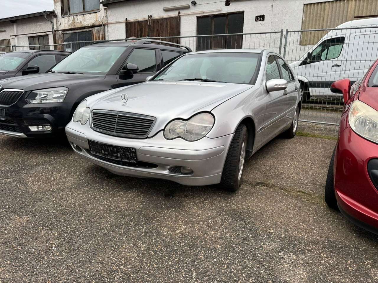 Mercedes-Benz C 180  CLASSIC Automatik Klima TÜV NEU