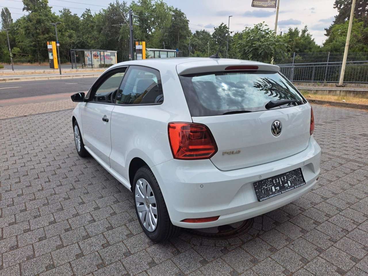 Volkswagen Polo  V Trendline. Navi. Klima. PDC. Temp.