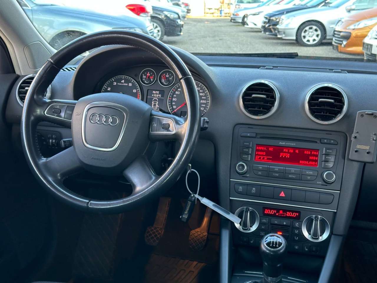 Audi A3  Sportback 1.4 TFSI Attraction Sitzheizung PDC
