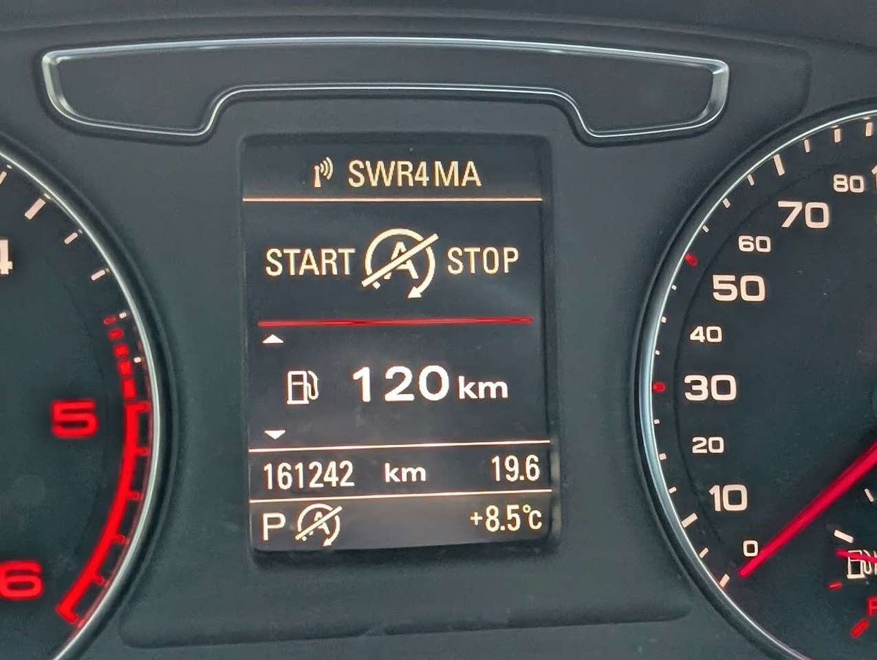 Audi Q3  2.0 TDI quattro S-Tronic S-Line Bi-Xenon AHK