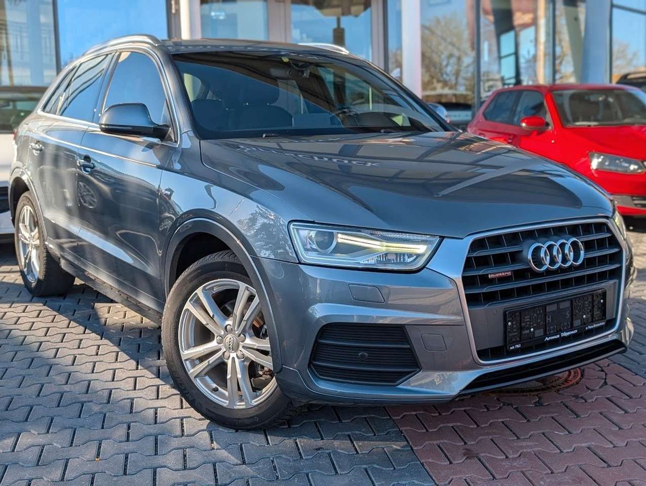 Audi Q3  2.0 TDI quattro S-Tronic S-Line Bi-Xenon AHK