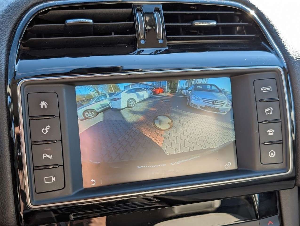 Jaguar F-Pace  20d 4×4 Adaptive Dynamics Kamera Head-Up