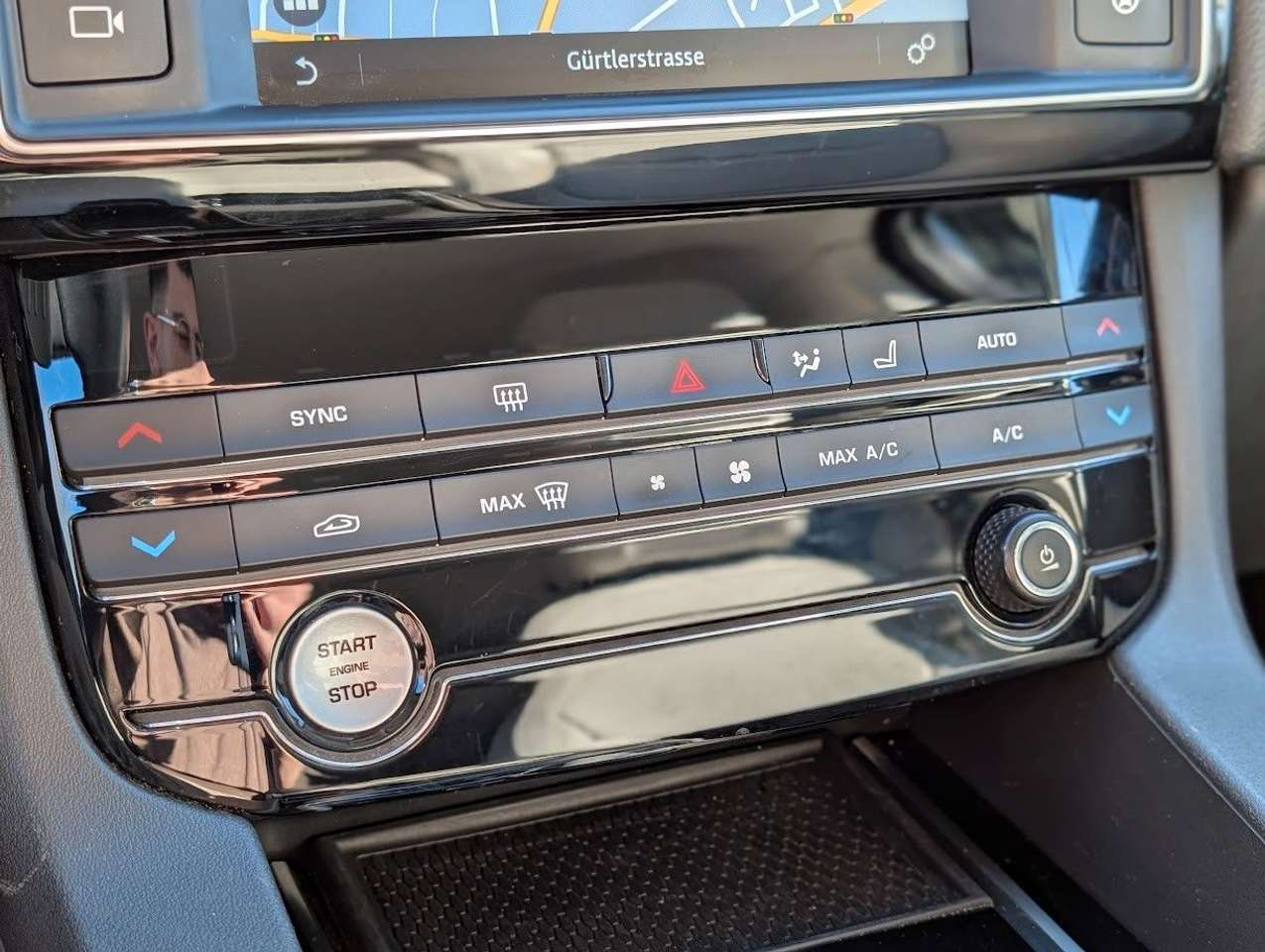 Jaguar F-Pace  20d 4×4 Adaptive Dynamics Kamera Head-Up
