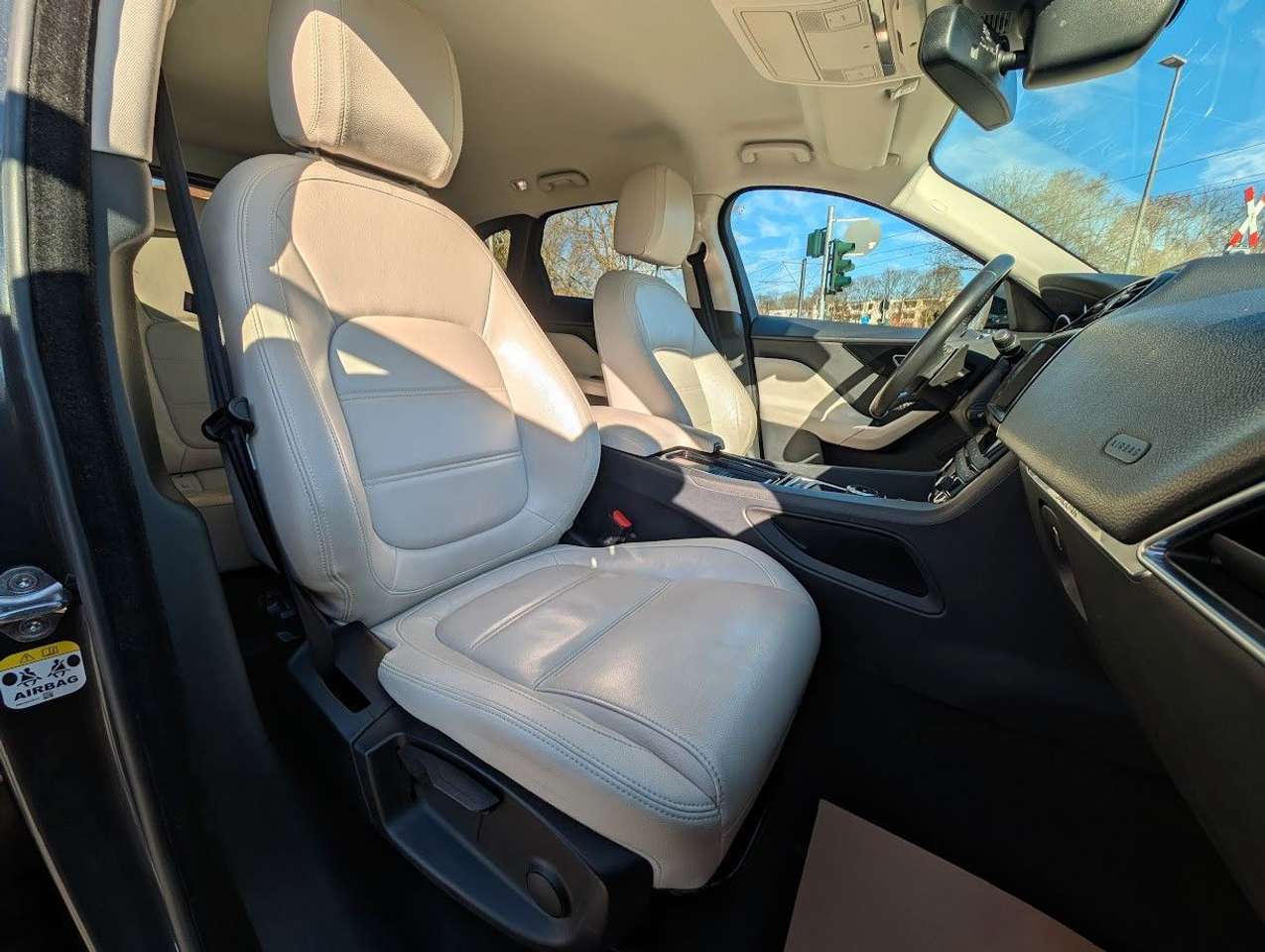 Jaguar F-Pace  20d 4×4 Adaptive Dynamics Kamera Head-Up
