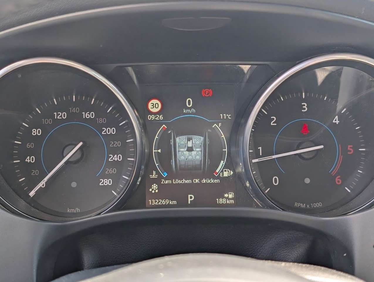 Jaguar F-Pace  20d Automatik 4×4 Allrad Adaptive Dynamic