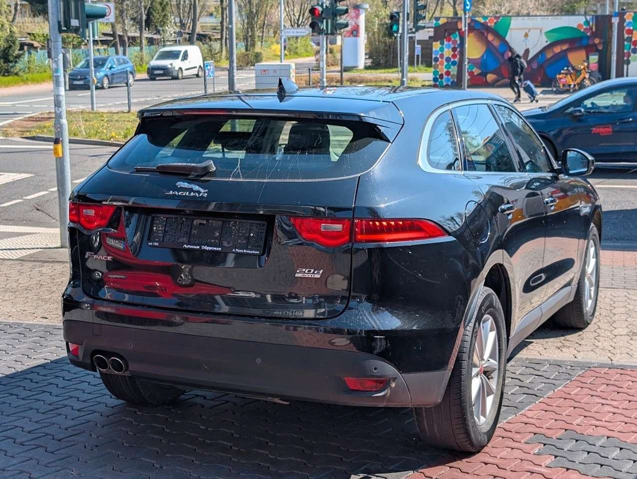 Jaguar F-Pace  20d Automatik 4×4 Allrad Adaptive Dynamic