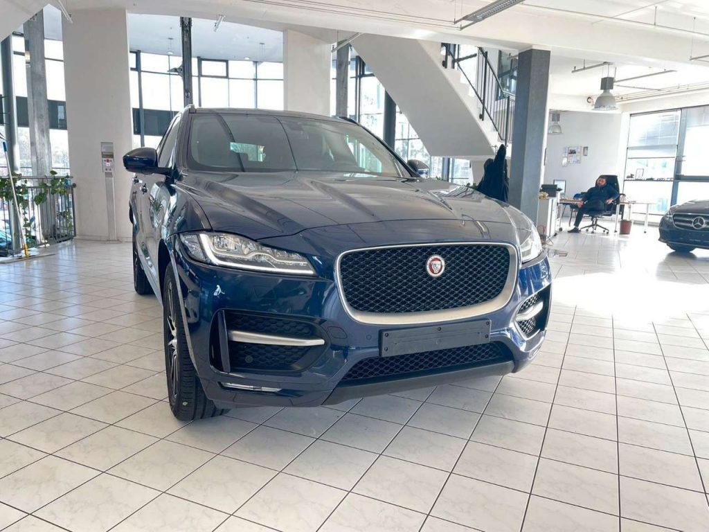 Jaguar F-Pace  20d R-Sport 4×4 Jet-Dachhimmel
