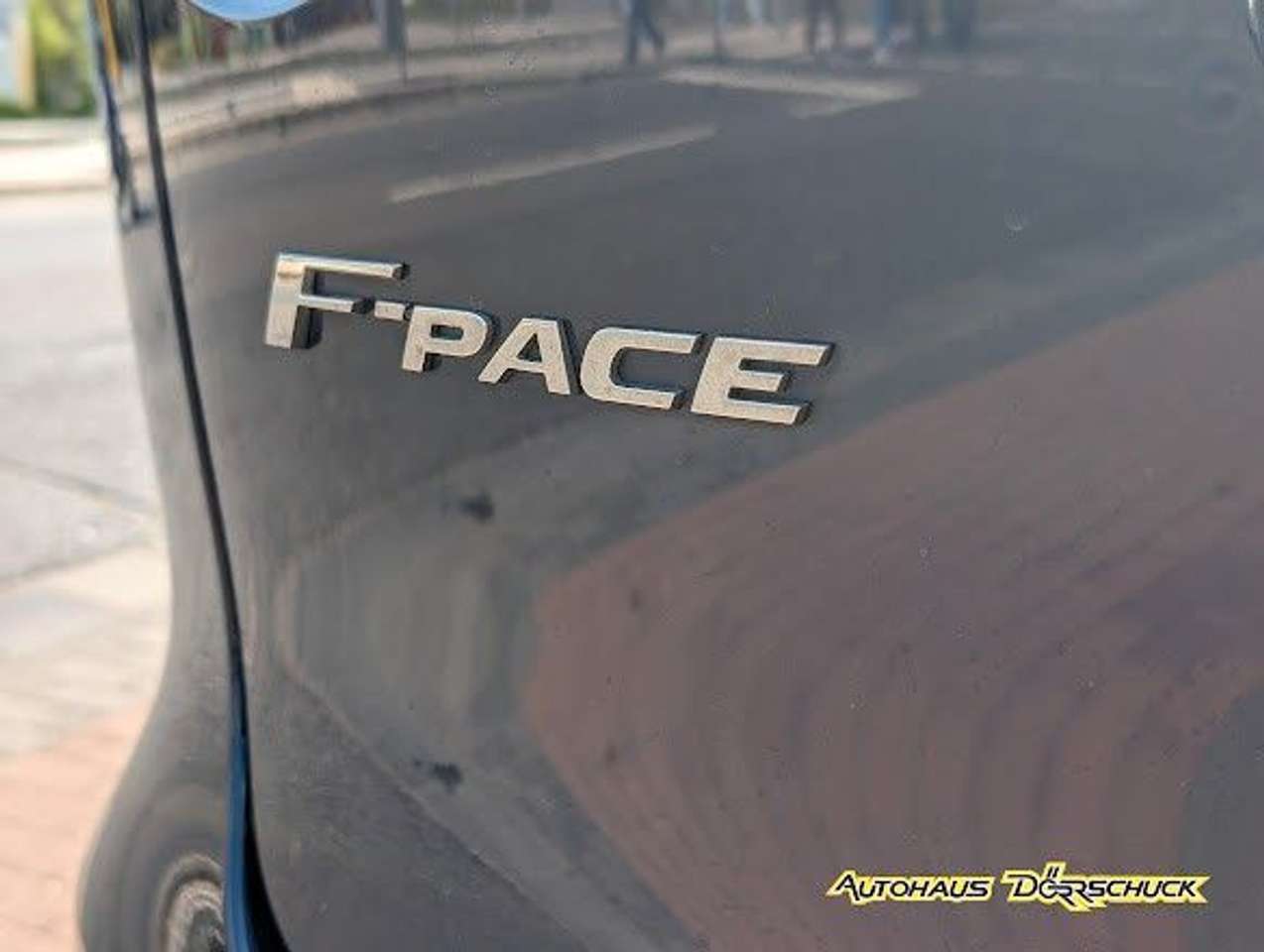 Jaguar F-Pace  F-PACE R-Sport AWD D300 1. Hand voll Scheckheft