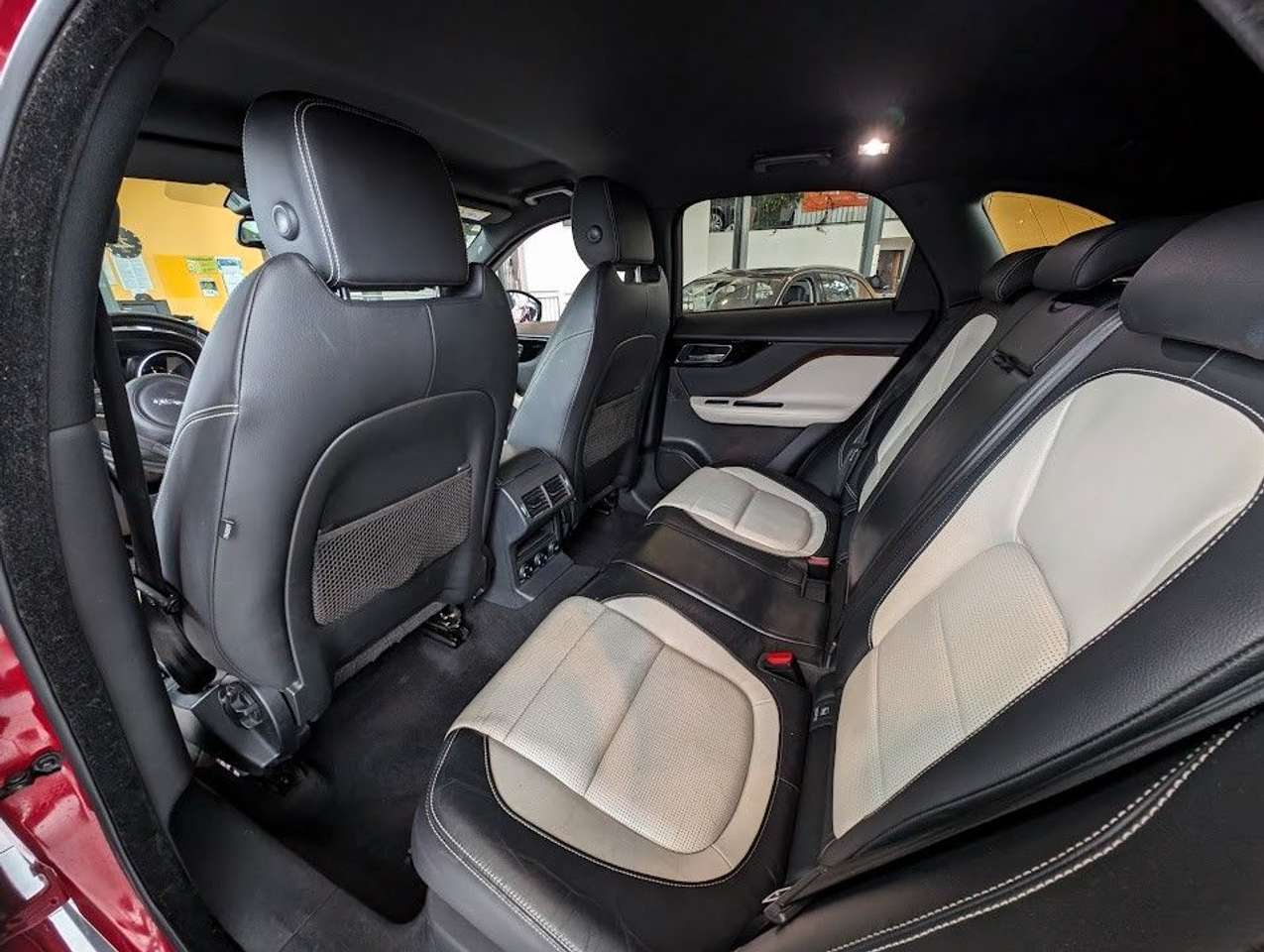 Jaguar F-Pace  F-PACE R-Sport RFK. Navi. Schaltwippen. BT