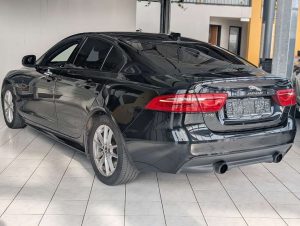 Jaguar XE  25t R-Sport AWD KAMERA Sitzheiz. PANORAMA