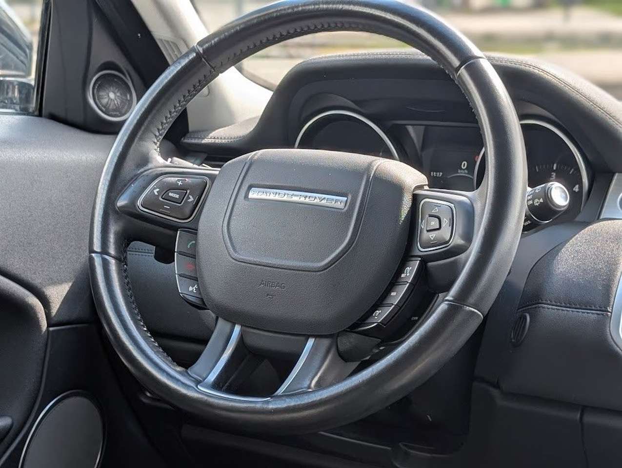 Land Rover Range Rover Evoque  2.0Td4 SkyView Pony Automatik
