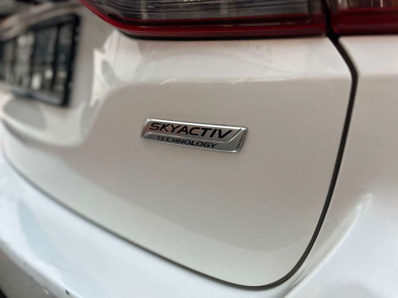 Mazda 6  2.2 D Kombi Nakama Intense Automatik 4×4