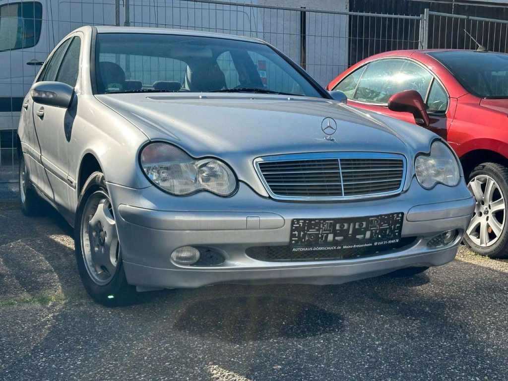 Mercedes-Benz C 180  CLASSIC Automatik Klima TÜV NEU