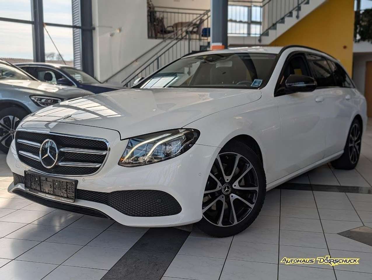 Mercedes-Benz E 220  E220d Kombi Automatik LED Avantgarde CarPlay